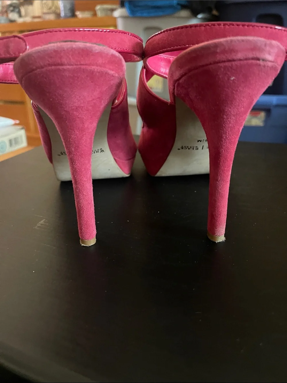 White House, black market /Fuchsia Pink  Crisscross Peep-Toe Heels